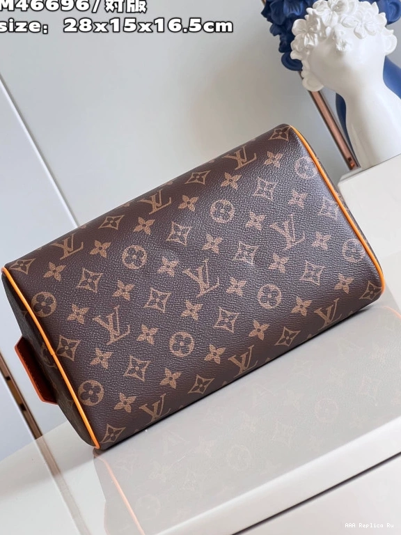 AAA Replica Ru POUCH DOPP VUITTON KIT TOILET LOUIS 0722